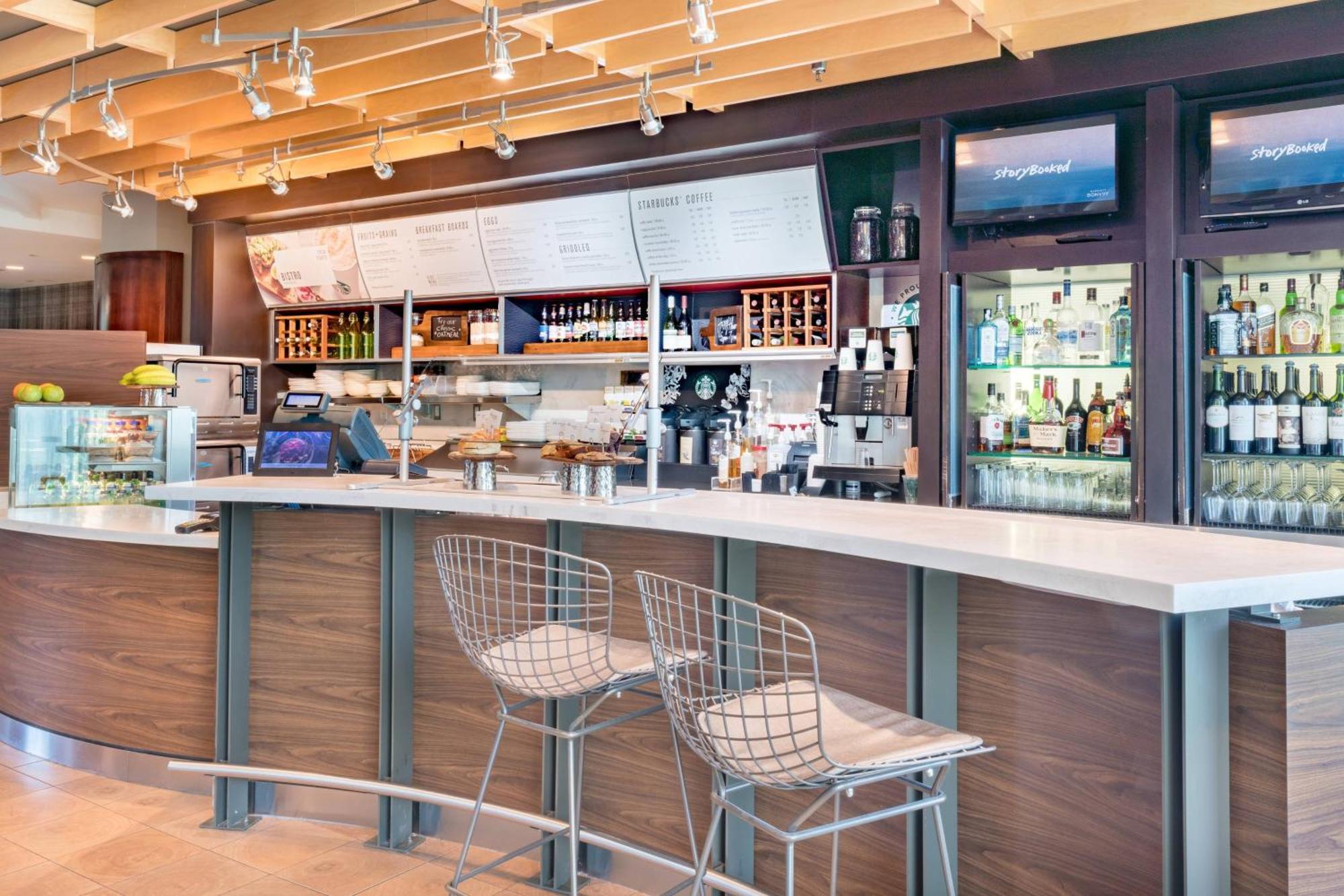 Courtyard By Marriott Silver Spring Downtown Екстериор снимка