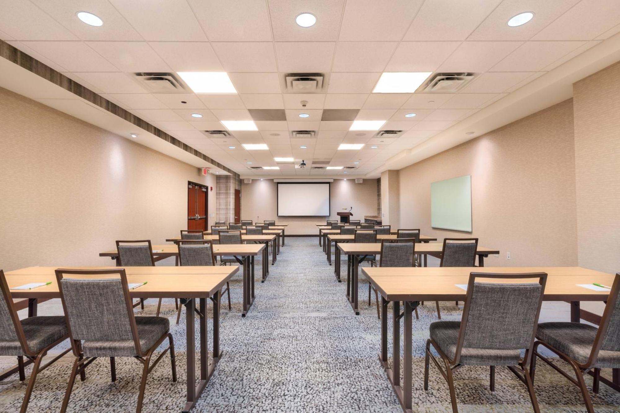 Courtyard By Marriott Silver Spring Downtown Екстериор снимка